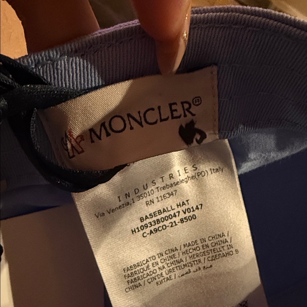Moncler baby blue Embroidered baseball Cap - Picture 11 of 11
